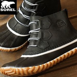 Sorel Out & About Boots